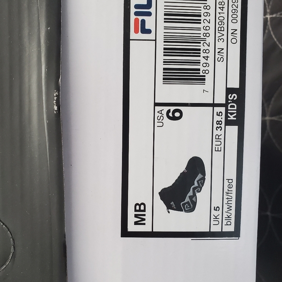 FILA MB Kids Size US6 Brand New in Box - Picture 3 of 7